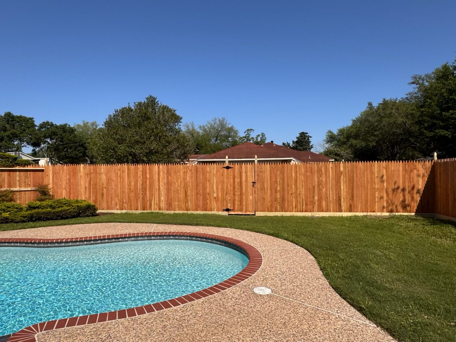 Pool Fence Installation: Exclusive Safety Solutions in 77027